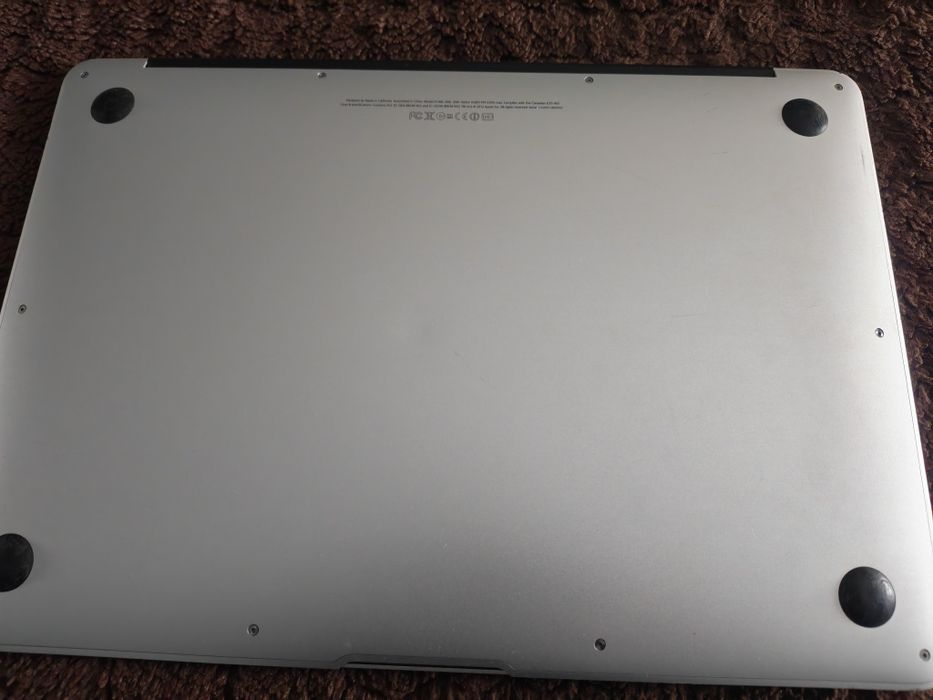 Apple MacBook Air461678456551526402
