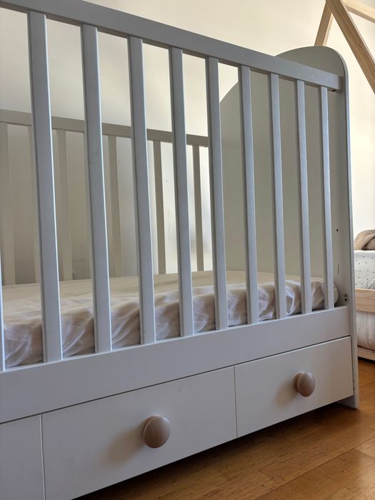 Cama grades + colchão ikéa 75e