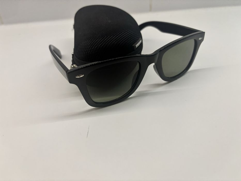Okulary przeciwsłoneczne new 100% UV plus  etui