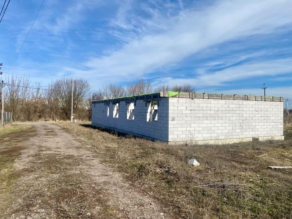 Продам недобудову 150м2+ гараж30м2, 10 соток
