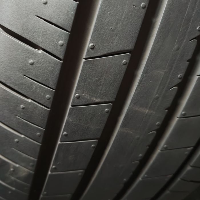 225/45/19 Sprzedam parę opon letnich Bridgestone