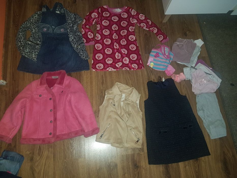 Zestaw ubrań dla dziewczynki 110/116  jesienno zimowe