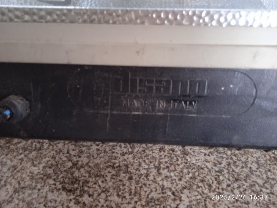 Holofotes marca Delta e Disano