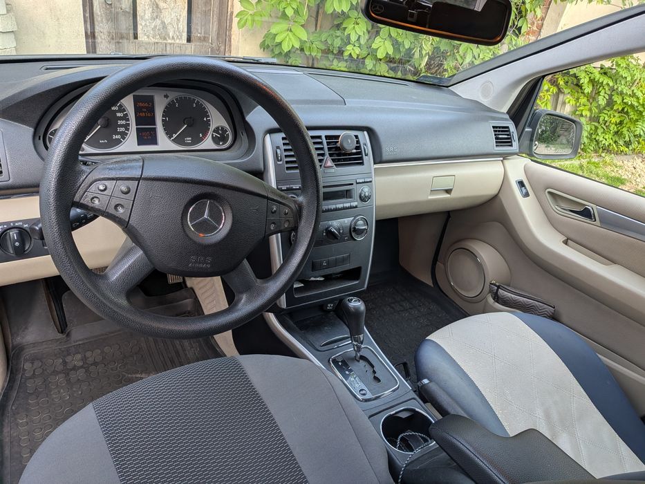 Sprzedam samochód osobowy Mercedes Benz B klasa 180
