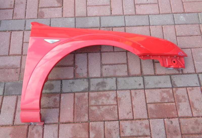 Ford Mondeo MK3 lift błotnik przód prawy 04r