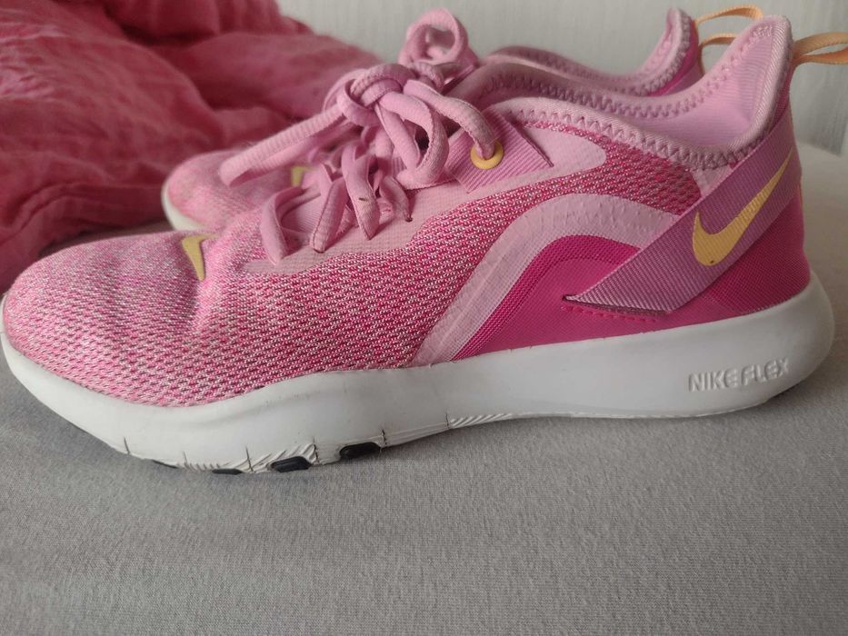 Buty damskie Nike WMNS Flex Trainer 9 . Rozmiar 36.5