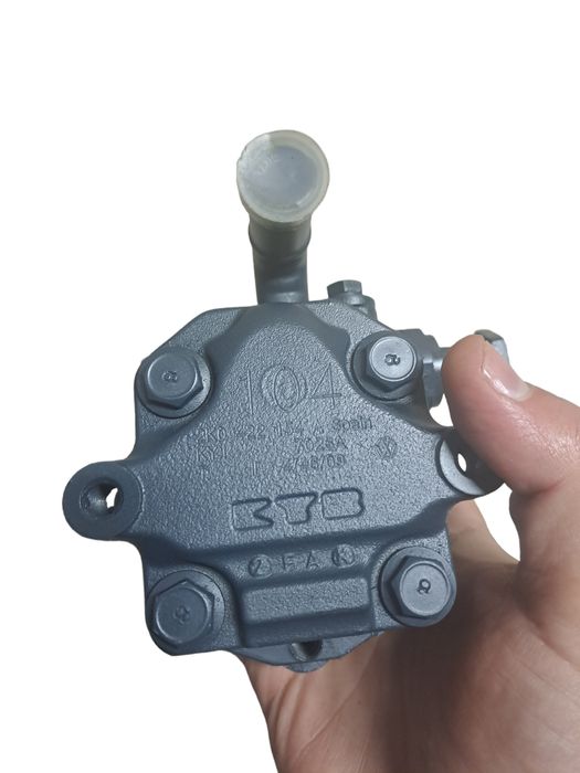 Продам оригінальний відновлений насос VW T5, Touareg, caddy