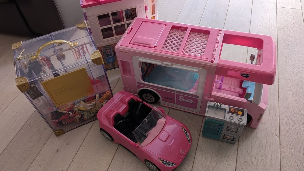 Kamper restauracja samochód Barbie + szafa Rainbow High