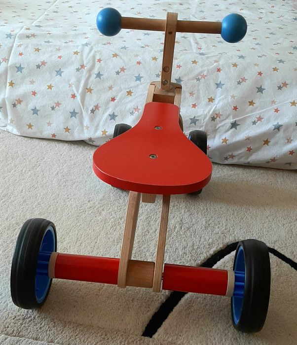 Triciclo Infantil criança