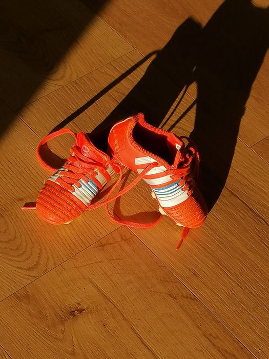 Buty piłkarskie Korki Adidas 28