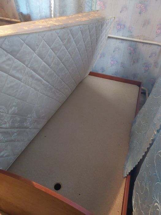 Продам кровать 5000