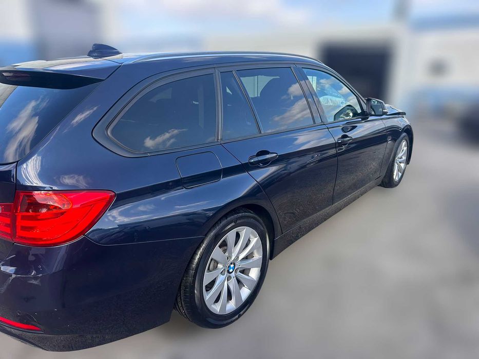 BMW 3 TOURING 2.0 320 D de 2013 Salvado