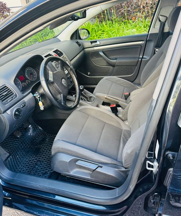 Volkswagen Golf V Ano 2007 sem nada a fazer
