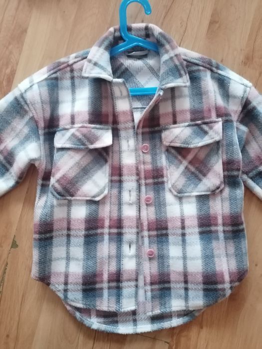 Piękna ciepła kurtka koszulowa 134 destination