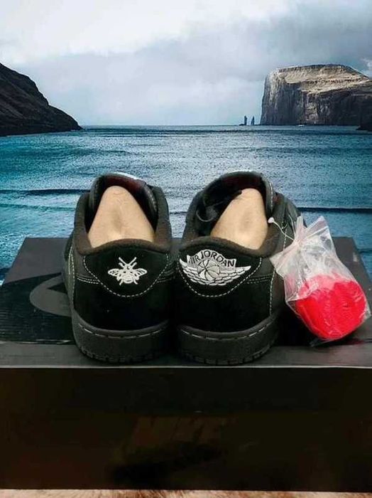 Jordan_1_Retro_Low_OG_SP_Travis_Scott_Black R.42