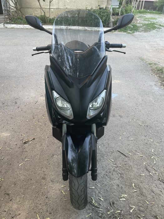 Максі скутер Yamaha X-Max 250