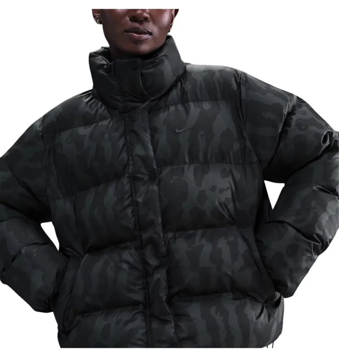 Куртка жіноча Nike Therma-Fit Black HV5101-010