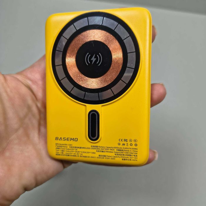 Новый магнитный повербанк для айфона 22,5Вт 50000 mAh