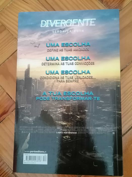 Divergente, Veronica Roth