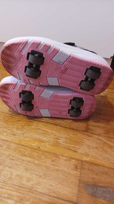 Patins sapatilha com rodinhas n. 35
