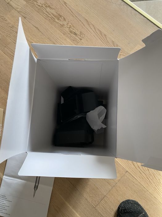 Оригінальна коробка Dyson