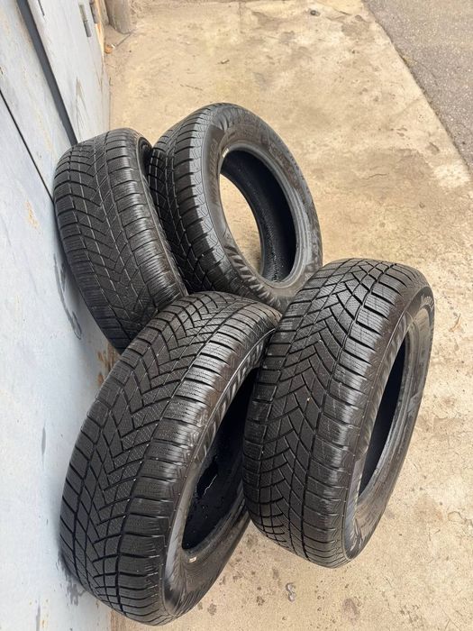 Зимова гума 215/65 R16