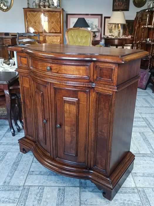 Комод , тумба масив