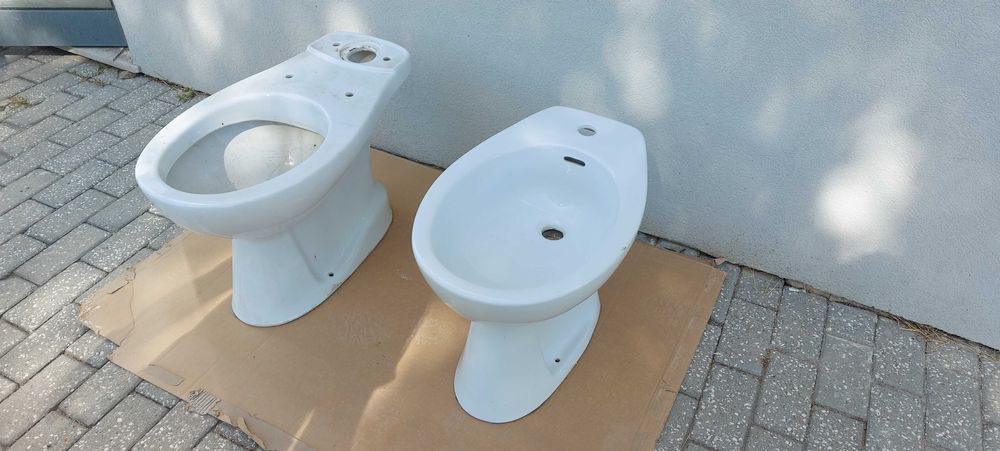 Conjunto louças WC -sanita, bidé e lavatório de coluna Sanitana