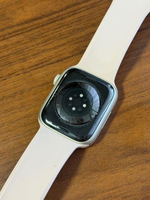 Apple Watch Series 7 GPS 45 мм Silver