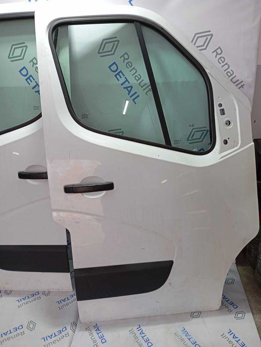 Двері передні Renault Master Рено Мастер 19-22р.в