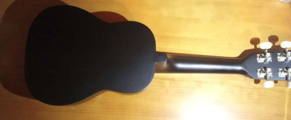 Ukulele novo (não profissional)
