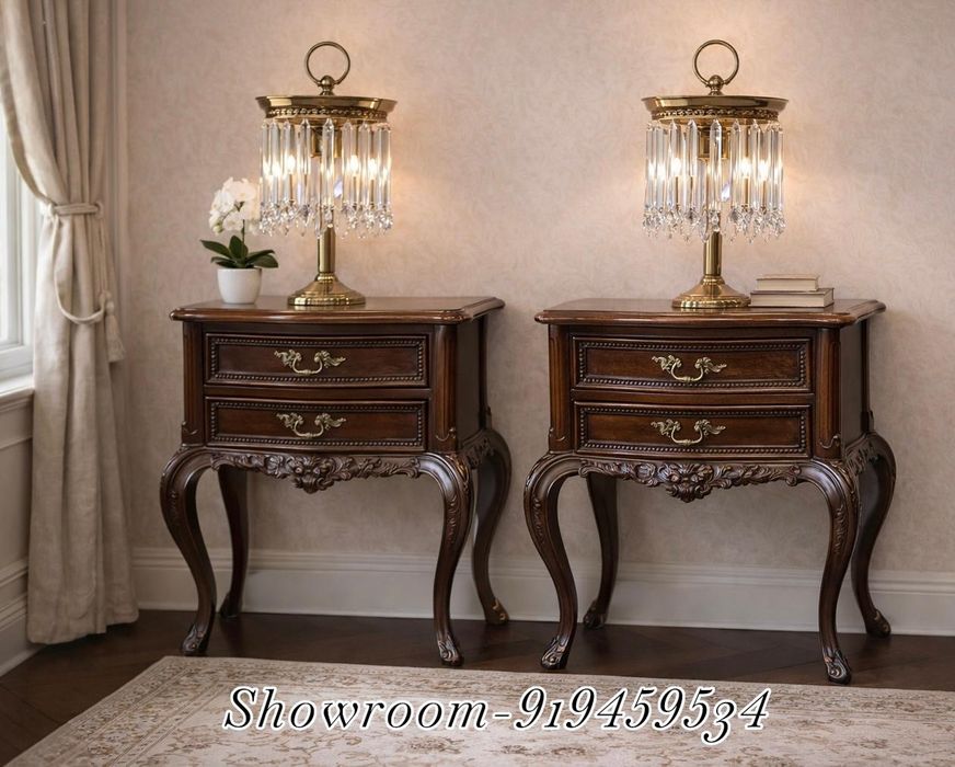 Par de mesas de apoio ou cabeceira