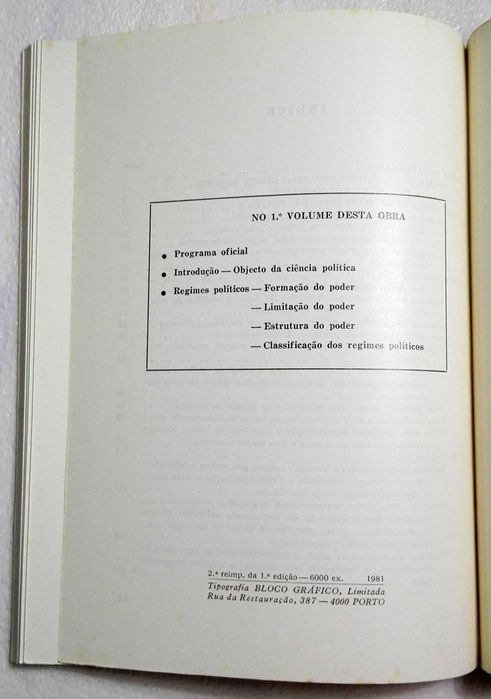 Livro Textos de Introdução á Politica - 2 - 1º ano CC