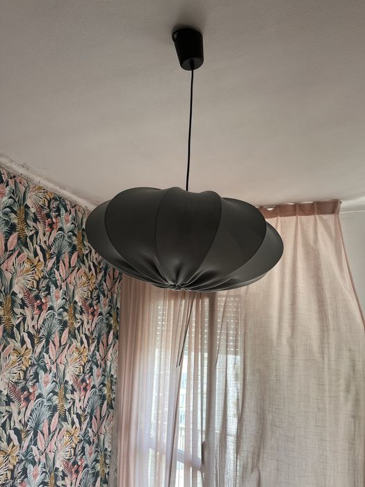 Caamdeeiro de quarto em tecido cor azul