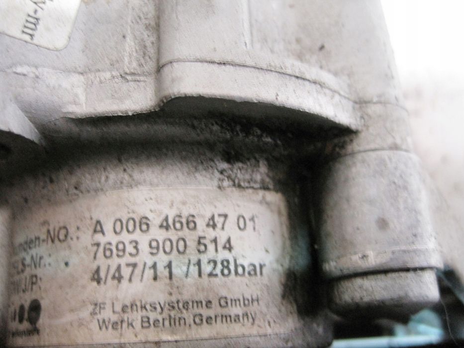 Pompa wspomagania Mercedes C KLASA 204 2,2CDI A0064664701