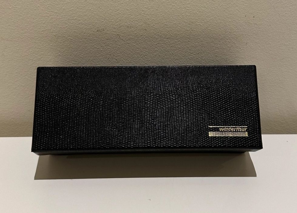 Espectacular!!!Caneta totalmente esculpida em VIDRO que  ESCREVE !!!