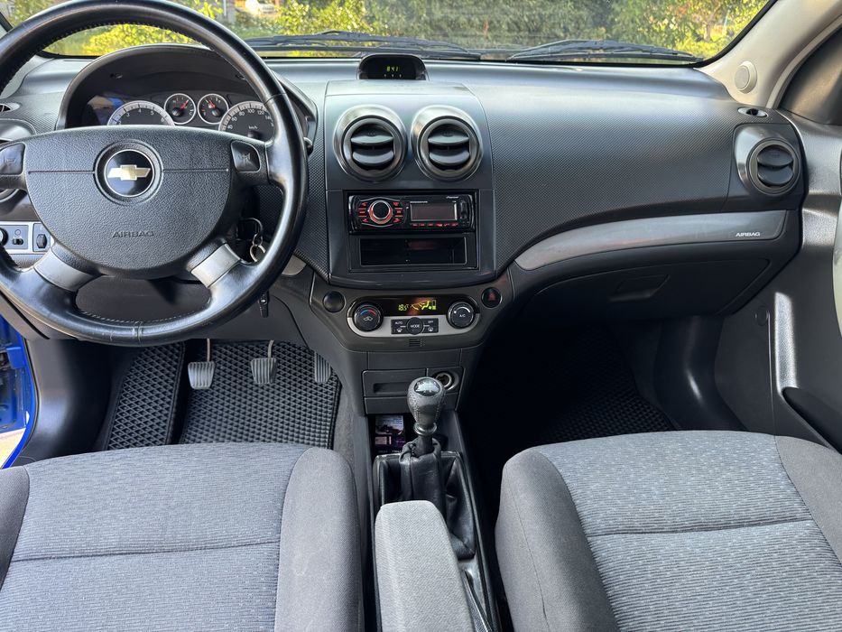 Chevrolet Aveo. . .