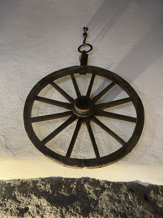 Roda de Carroça Decorativa