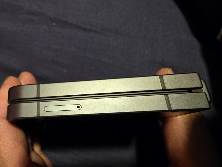 Samsung galaxy flip 6