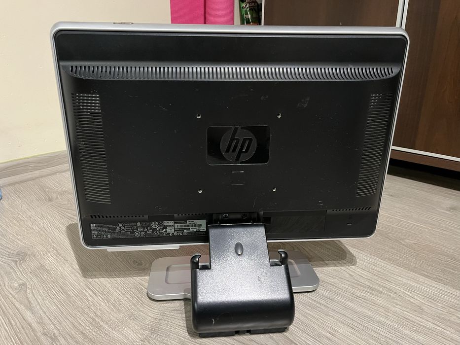 Monitor HP LCD 19 cali