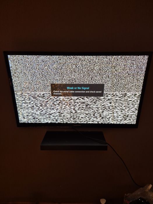 Telewizor 51" Plazmowy SAMSUNG PS51E450 z uchwytem