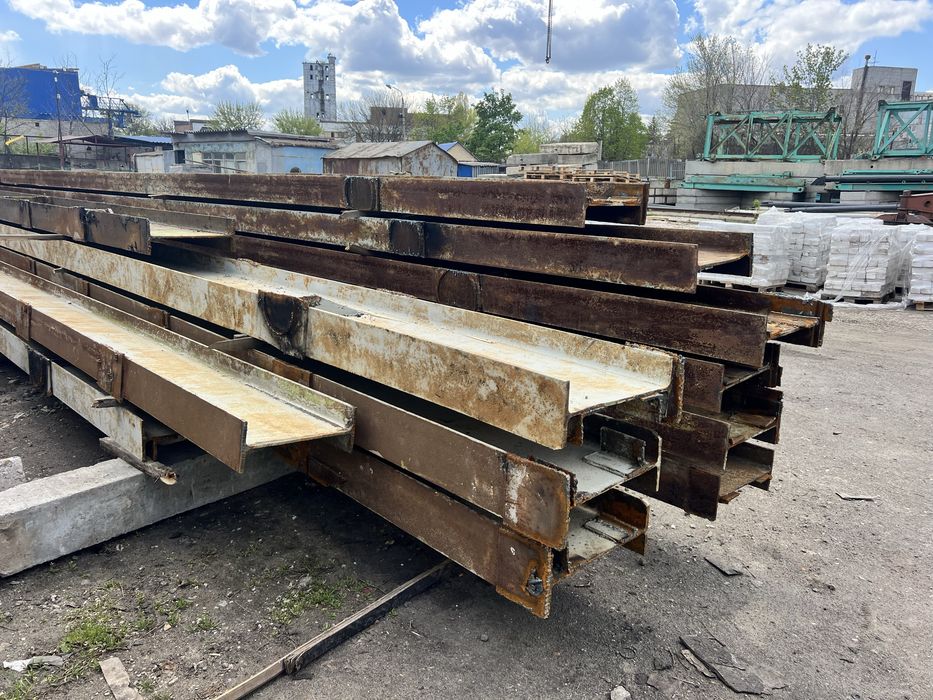 Продам балку двутавровую