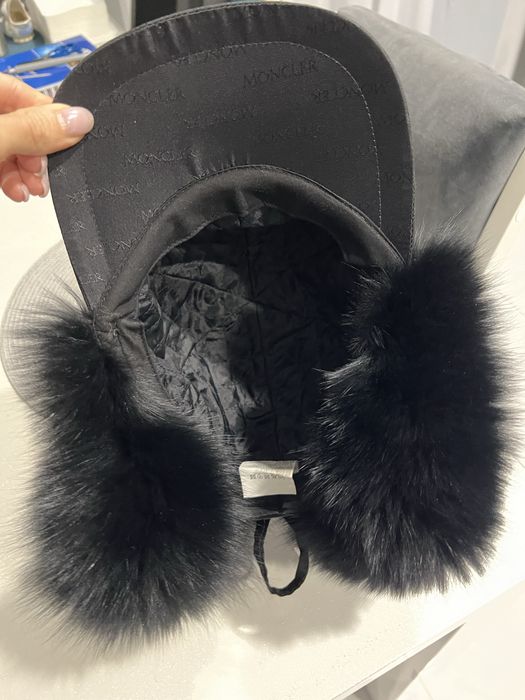 Moncler хутряна шапка кепка оригінал