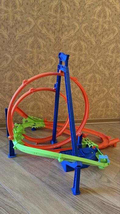 Hot Wheels великий трек для машинок автотрек з петлями
