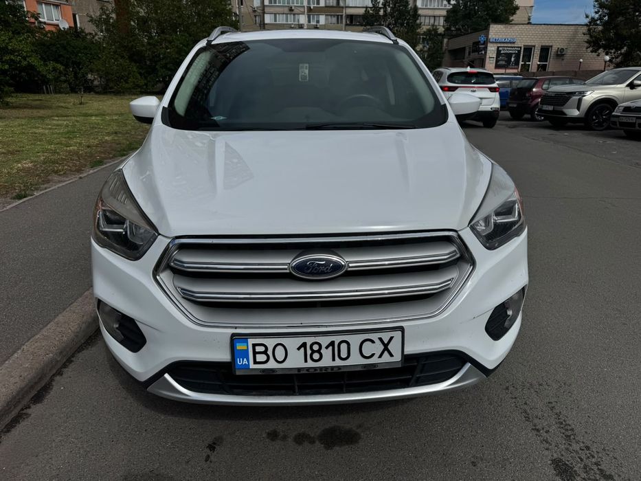 Продам ford escape 2018 1.5 ecoboost 4wd  sel (є панорама) 113000 км.