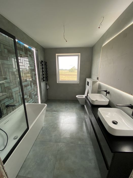 Usługi wykończeniowe, Glazurnik, Kafelkarz,  termin na Kwiecień