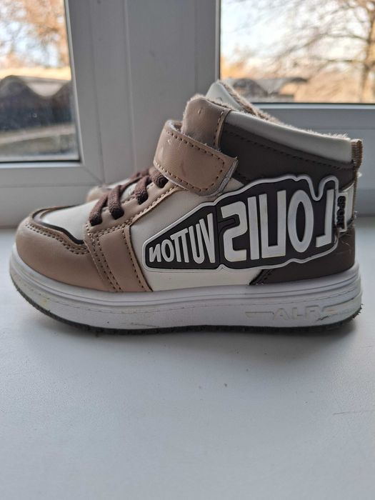 Демисезонные ботинки