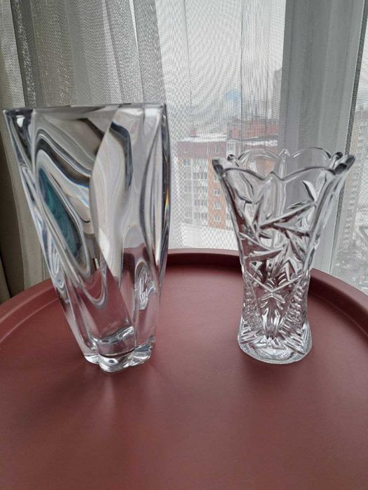 Дві вази, скляні