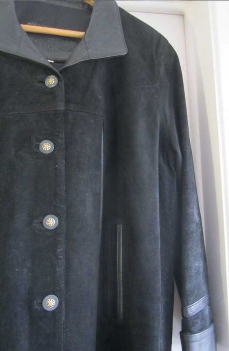 Casaco Preto Vintage retro Pele Ovelha Botões Dourado boca de sino T46