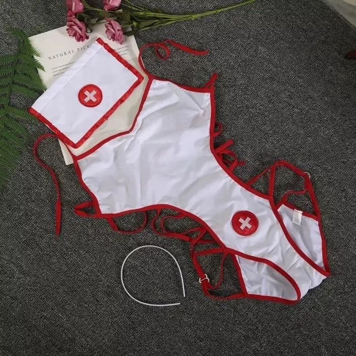 Пекантный костюм медсестры